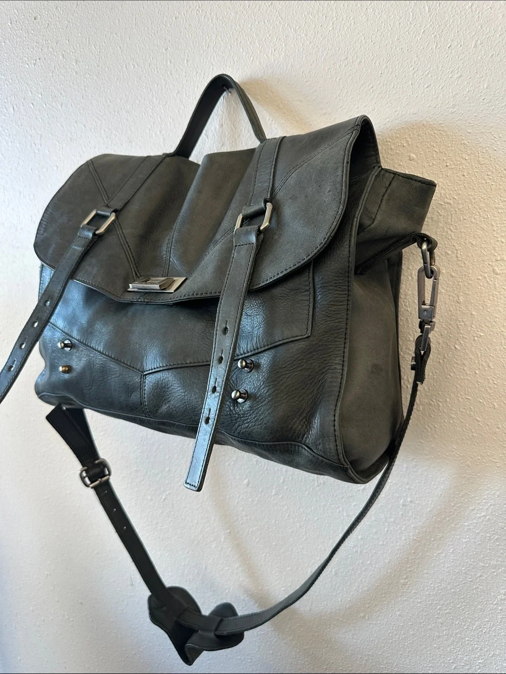 Tylie Malibu Leather Satchel crossbody in Dark Gray y2k style messenger